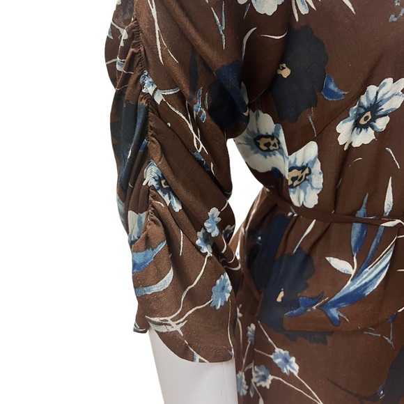 Faithful the Brand NWT for Anthropology  in size 6 with flattering wrap waist - Picture 6 of 13